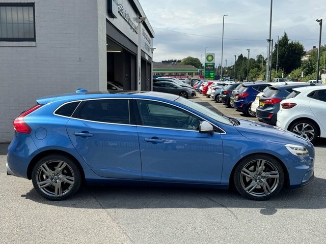 Volvo V40 Hatchback Blue #3