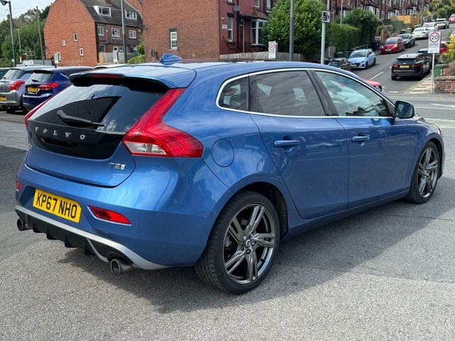 Volvo V40 Hatchback Blue #4