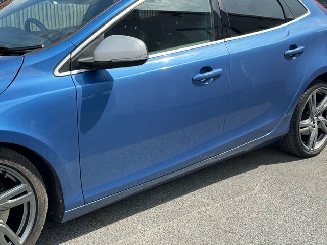 Volvo V40 2.0 D2 R-design Grey 1 Owner 0 Tax Bluetoot Grey #13