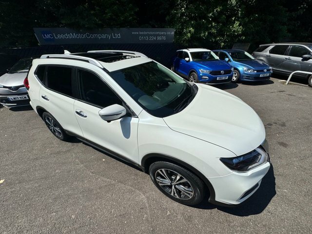 Nissan X-Trail Suv White #2