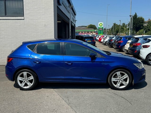 Seat Leon Hatchback Blue #2