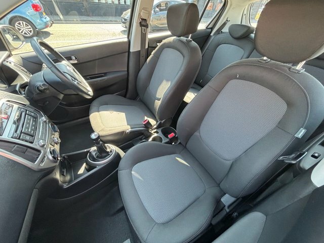Hyundai I20 1.2 Active Spec-silver-30 Tax-fsh-perfect 1St Car Silver #29