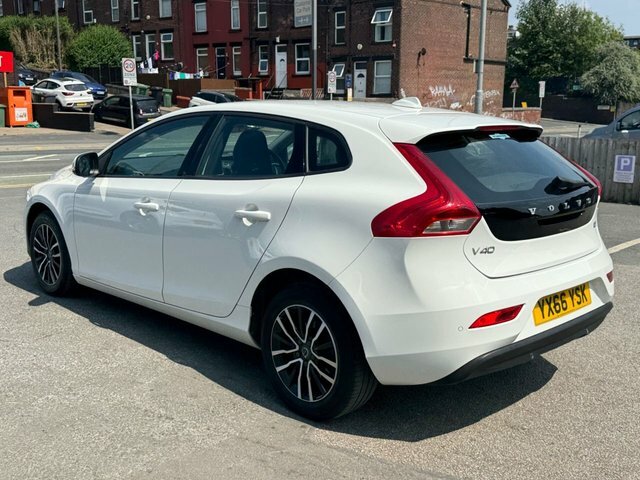 Volvo V40 Hatchback White #5
