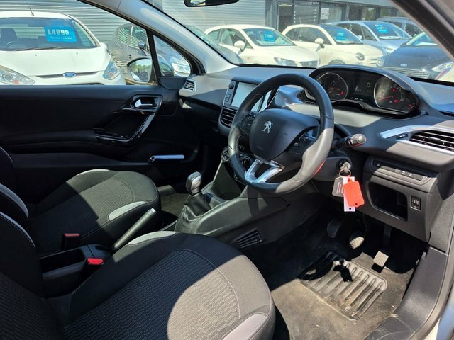 Peugeot 208 1.6 Vti Feline Euro 5 Nav Grey #31