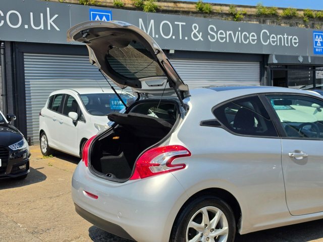 Peugeot 208 1.6 Vti Feline Euro 5 Nav Grey #15