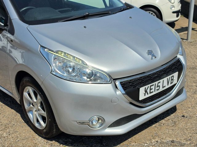 Peugeot 208 Hatchback Silver #4