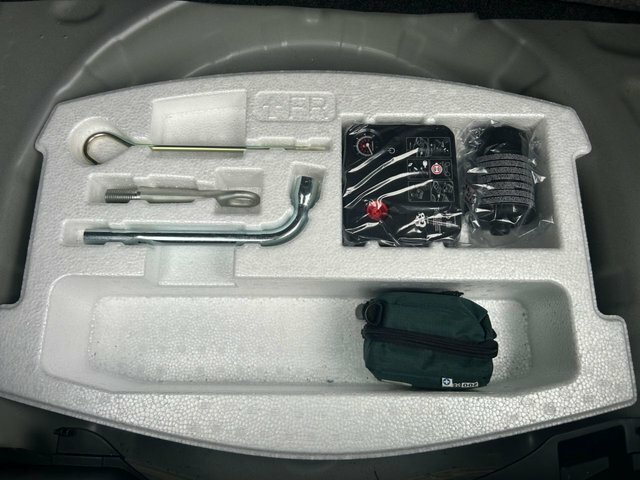 Suzuki Swift Red #18
