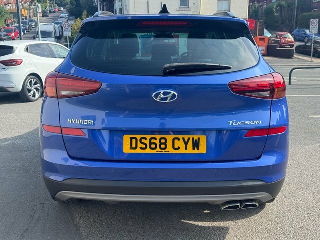 Hyundai Tucson Go Se White #4