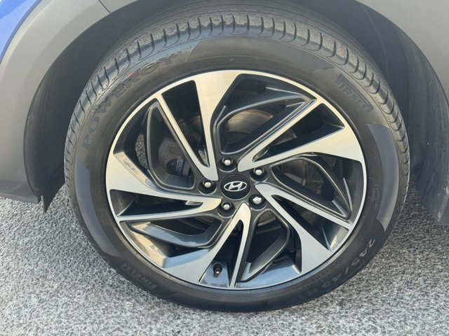 Hyundai Tucson Go Se White #15