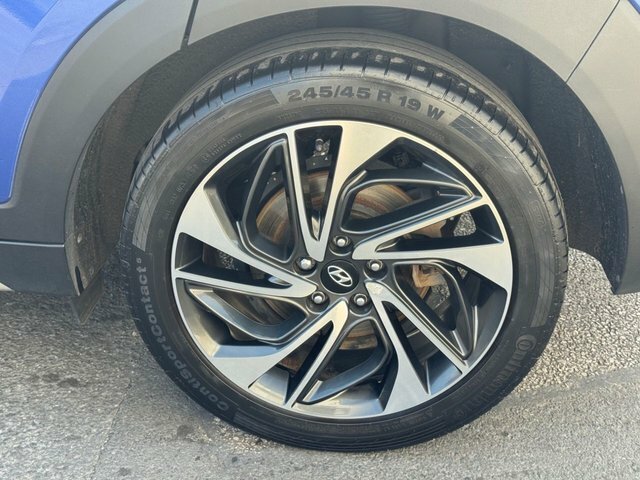 Hyundai Tucson Go Se White #14