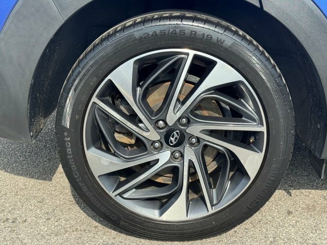 Hyundai Tucson Go Se White #17