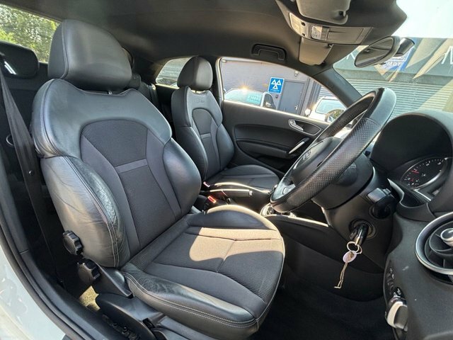 Audi A1 Tdi Sport Silver #32