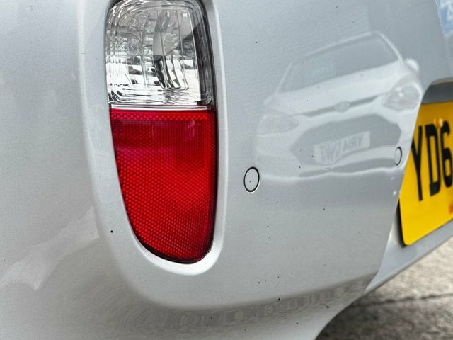 Kia Picanto Vr7 White #10