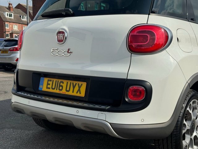 Fiat 500L Pop Black #10