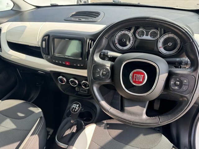 Fiat 500L Pop Black #33