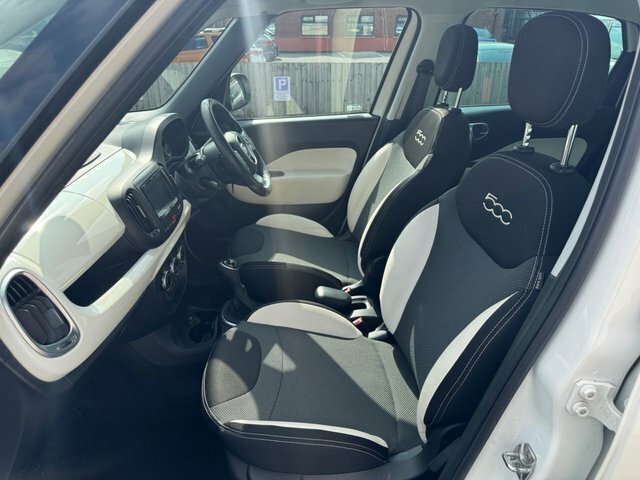 Fiat 500L Pop Black #31