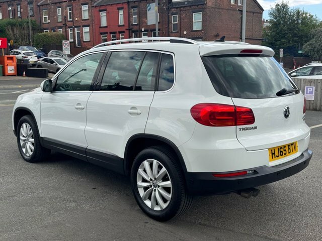 Volkswagen Tiguan Suv HJ65BTV White #5