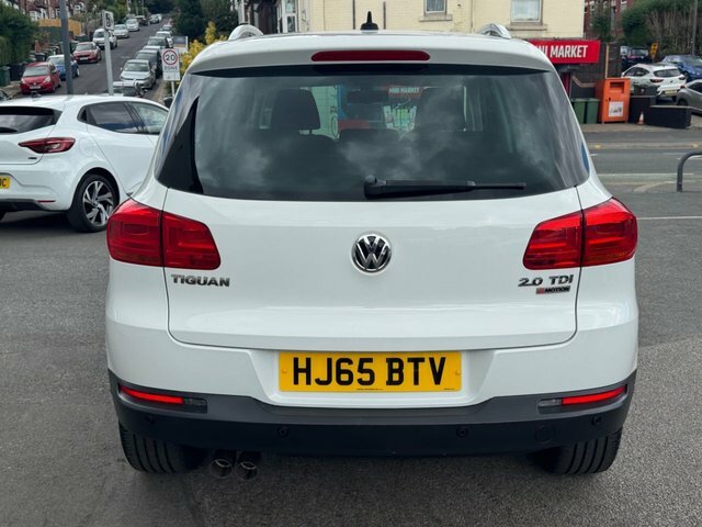 Volkswagen Tiguan Suv HJ65BTV White #4