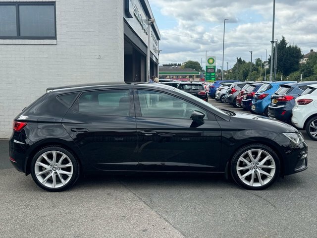 Seat Leon Hatchback Black #2