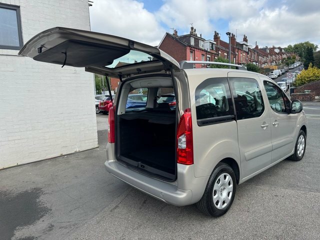 Peugeot Partner Tepee Mpv Red #15