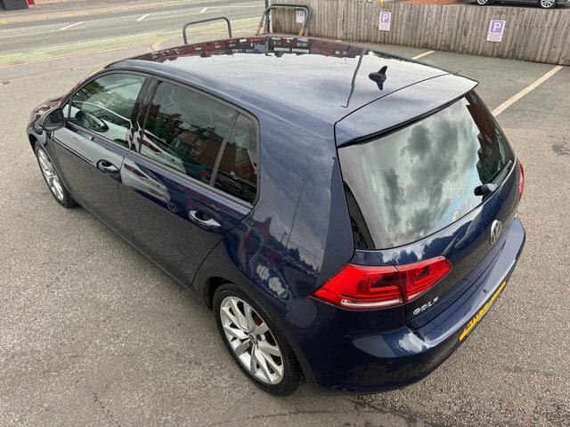 Volkswagen Golf 2.0 Tsi Gti Red #12