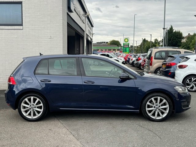 Volkswagen Golf 2.0 Tsi Gti Red #2