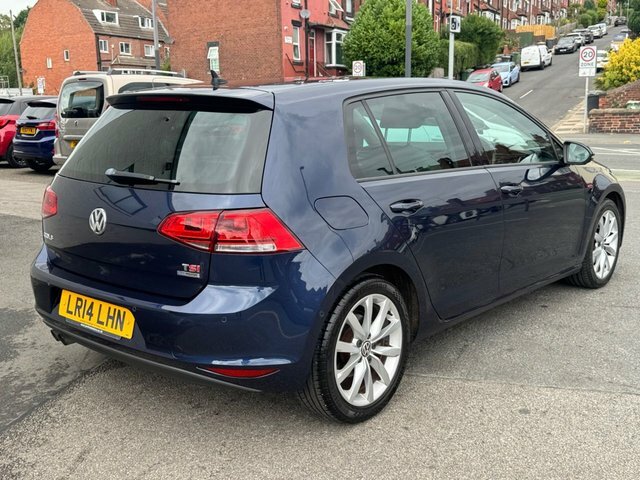 Volkswagen Golf 2.0 Tsi Gti Red #3