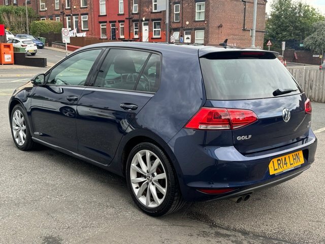 Volkswagen Golf 2.0 Tsi Gti Red #5