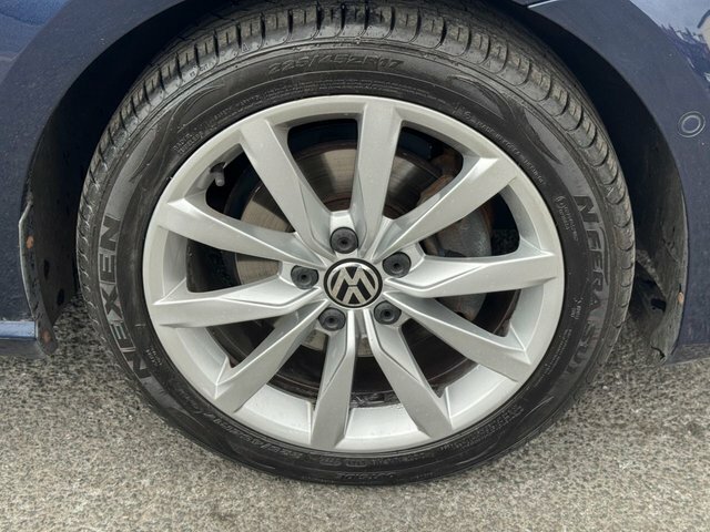 Volkswagen Golf 2.0 Tsi Gti Red #15