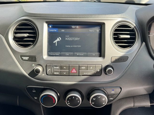 Hyundai I10 1.2 Se White #33