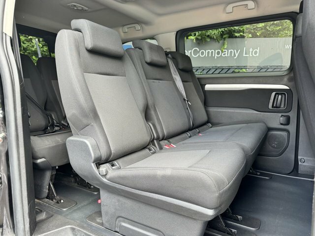 Toyota Proace Verso 1.5D Combi Medium Black #31