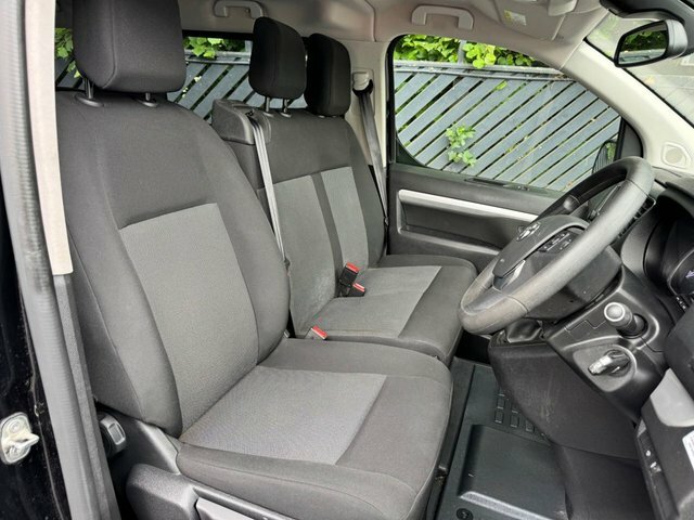 Toyota Proace Verso 1.5D Combi Medium Black #35