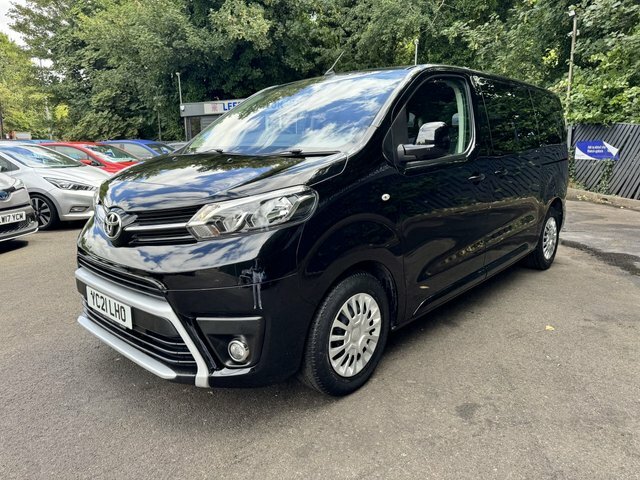 Toyota Proace Verso 1.5D Combi Medium Black #11