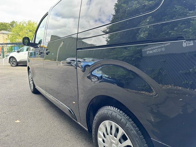 Toyota Proace Verso 1.5D Combi Medium Black #8