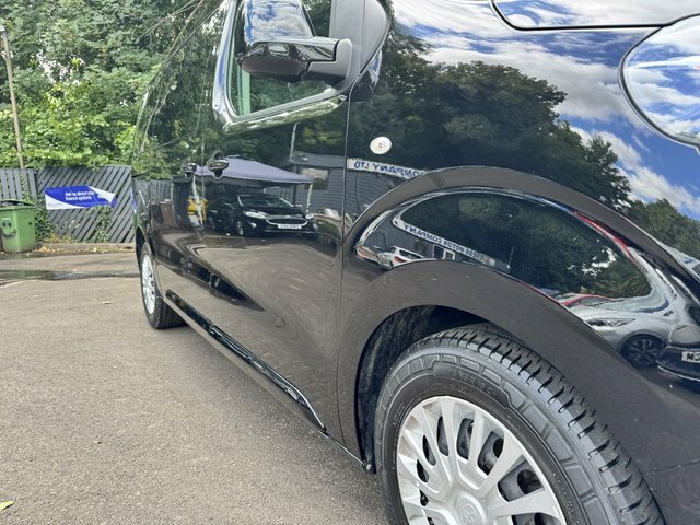 Toyota Proace Verso 1.5D Combi Medium Black #19