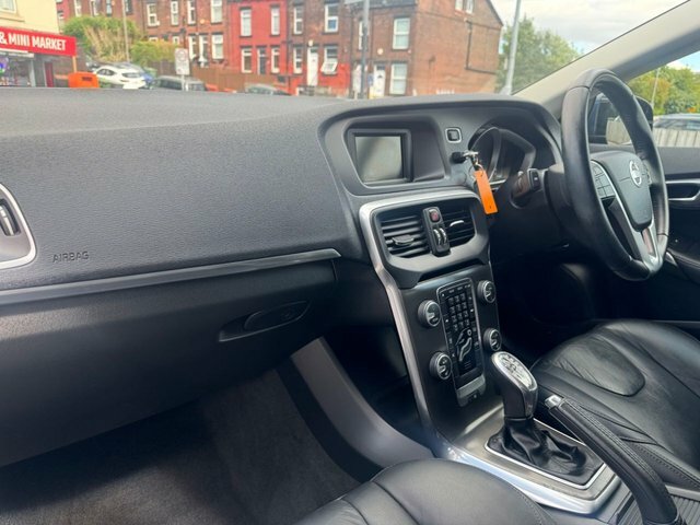 Volvo V40 1.6 D2 Se Euro 5 Ss Black #31