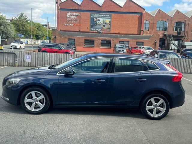Volvo V40 Hatchback Blue #6