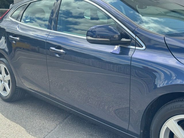 Volvo V40 1.6 D2 Se Euro 5 Ss Black #10