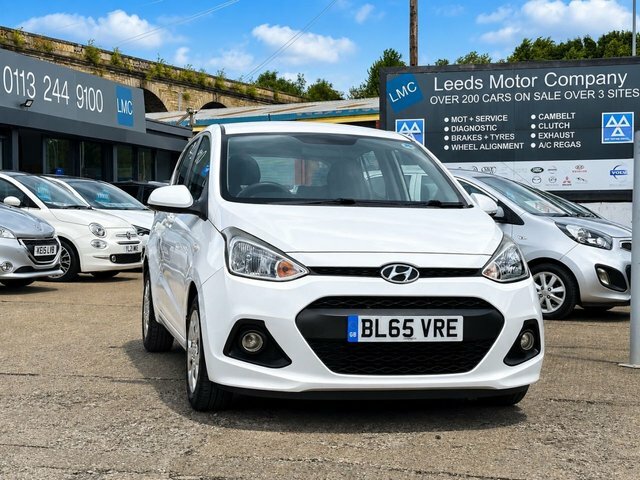 Hyundai I10 Hatchback White #3