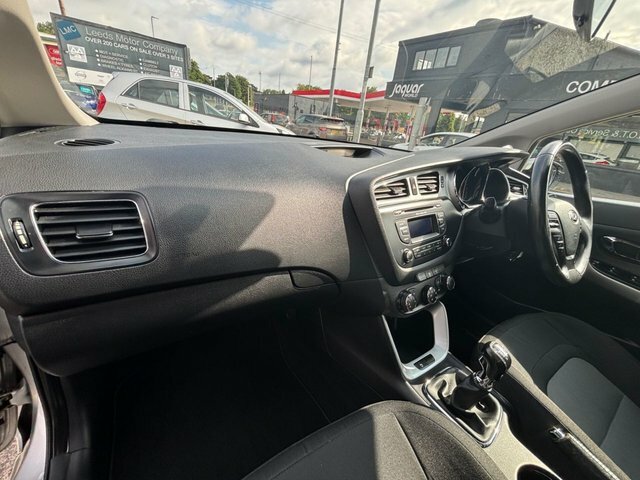 Kia Ceed 2 Eco With 0 Road Tax Silver #31
