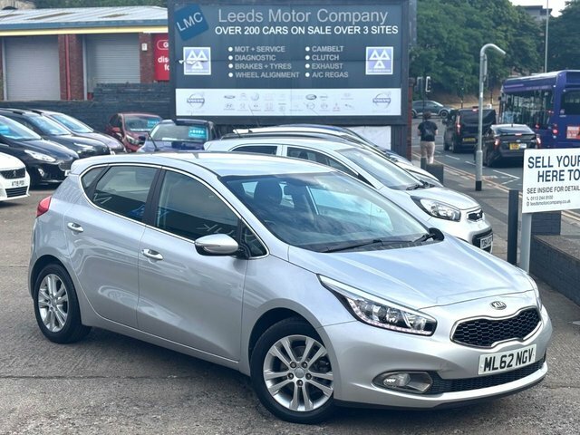 Kia Ceed Hatchback Silver #2