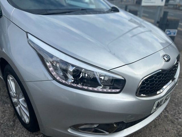 Kia Ceed Hatchback Silver #4