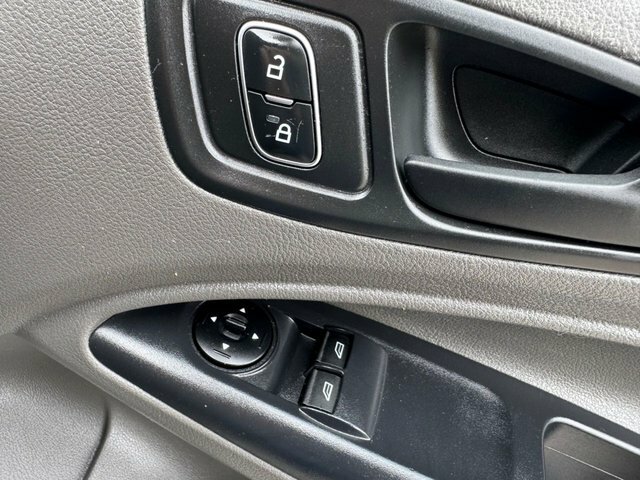 Ford Transit Connect Connect Low Roof Van Limited Tdci 110Ps White #35