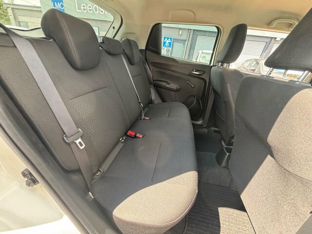 Suzuki Swift Swift Sz-t Dualjet Mhev Cvt Black #36