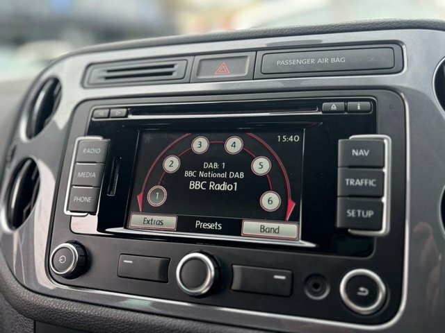 Volkswagen Tiguan 2.0 Tdi Bluemotion Tech R-line Silver #50