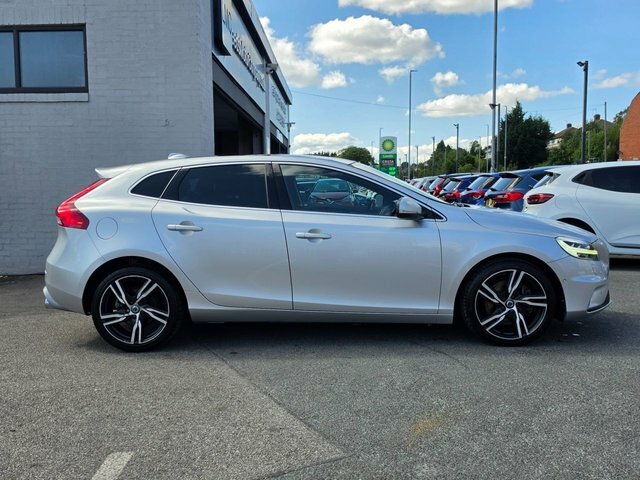 Volvo V40 Hatchback Silver #2