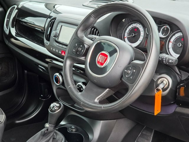 Fiat 500L 1.2 Multijet Pop Star Dualogic 95 Bhp Silver #28