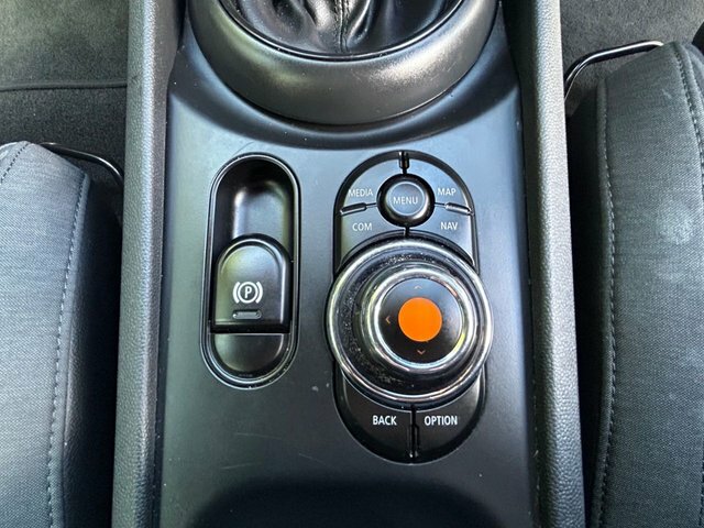 Mini Clubman 1.5 Cooper 134 Bhp Black #48