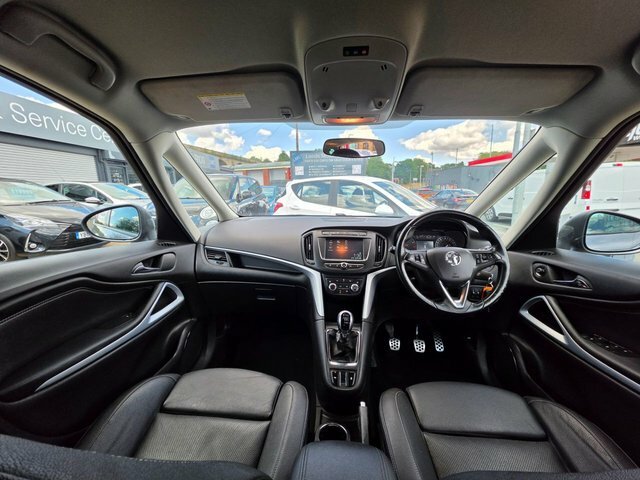 Vauxhall Zafira Tourer Design Red #35