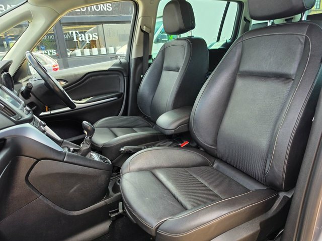 Vauxhall Zafira Tourer Design Red #22